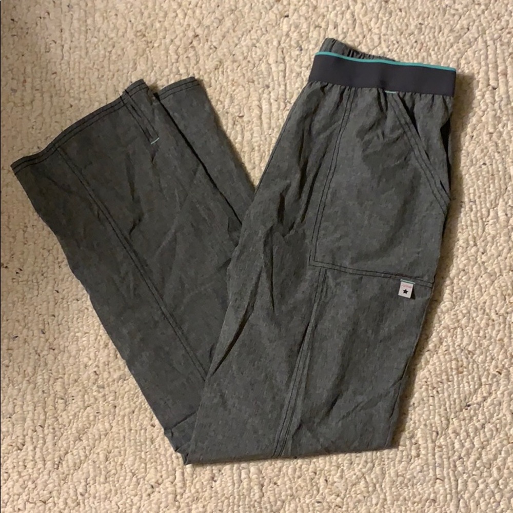 Scrub pants